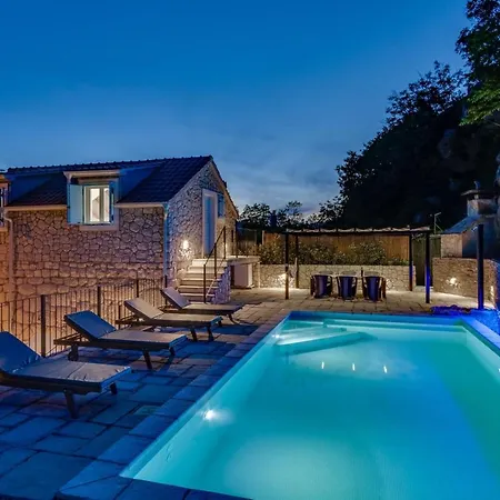 New! Stone Judita With Heated Pool And Hydro-massage Zadvarje