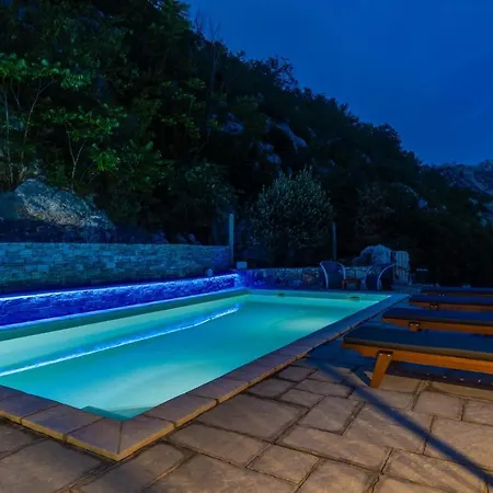New! Stone Judita With Heated Pool And Hydro-massage * Zadvarje