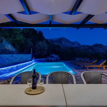 Vila New! Stone Judita With Heated Pool And Hydro-massage