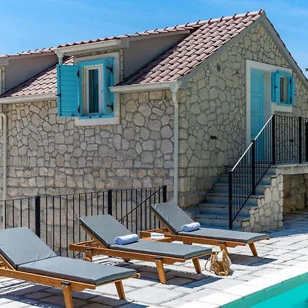 Villa Stone Judita With Heated Pool And Hydro-massage