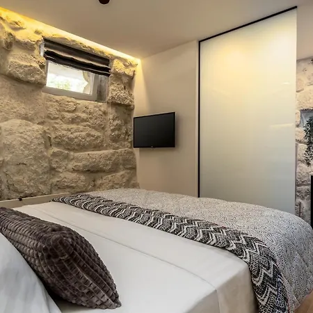 Stone Judita With Heated Pool And Hydro-massage Zadvarje